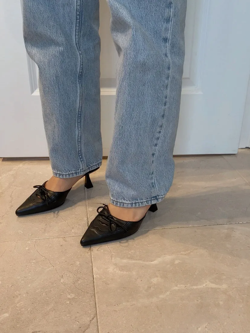 Mazzy Pointed Toe Kitten Heel - Black